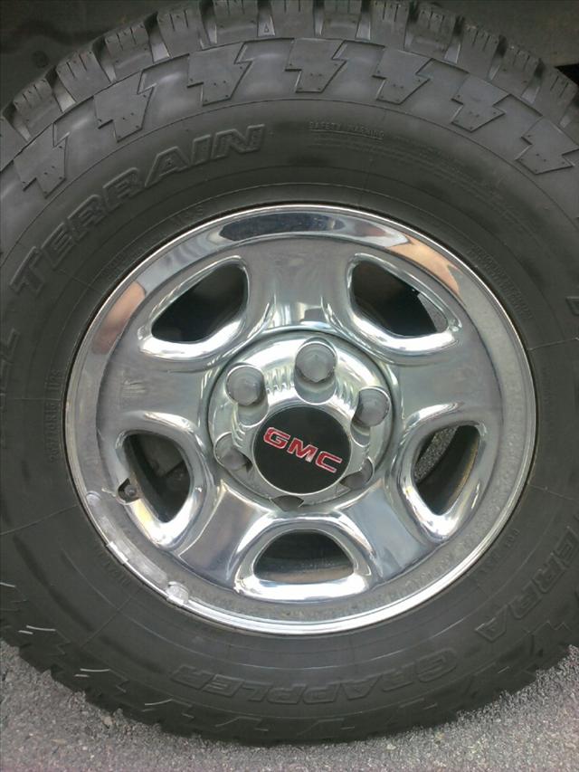 2002 GMC Sierra Touring W/nav.sys