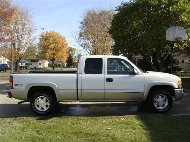 2004 GMC Sierra Water Truck