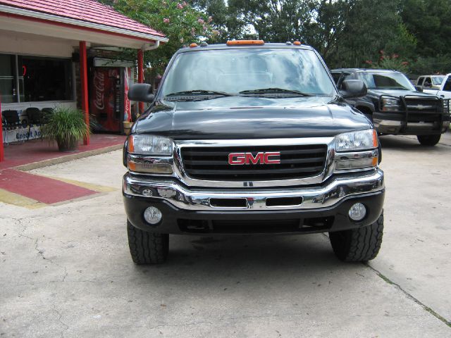 2004 GMC Sierra Unknown