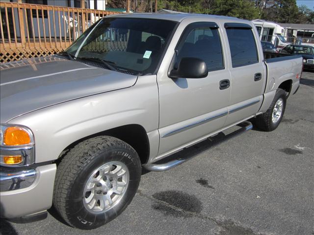 2005 GMC Sierra 45