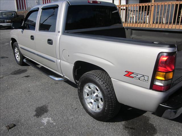 2005 GMC Sierra 45