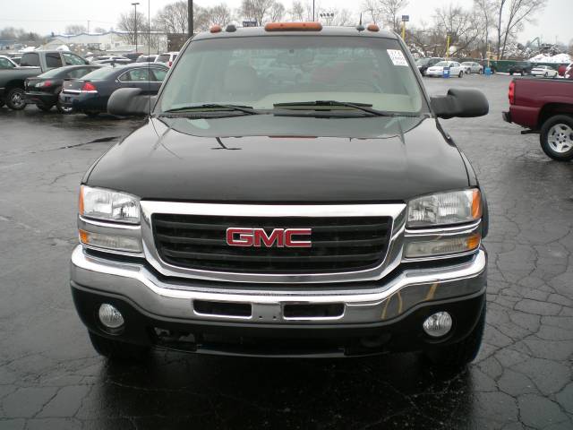 2005 GMC Sierra SLT