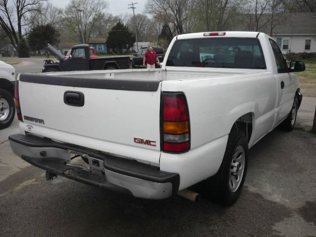 2005 GMC Sierra SLT Longbed