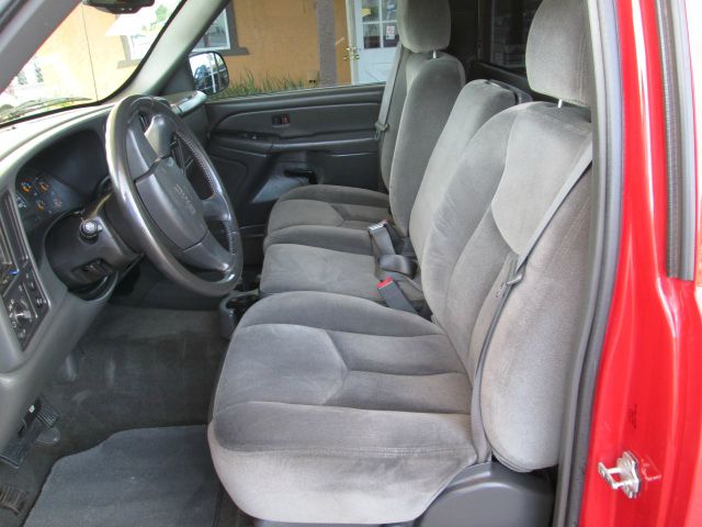 2005 GMC Sierra Hatchback II