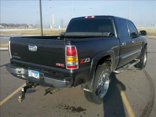 2005 GMC Sierra Unknown