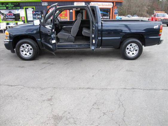 2005 GMC Sierra 2dr Z06 Hardtop
