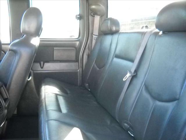 2006 GMC Sierra Unknown