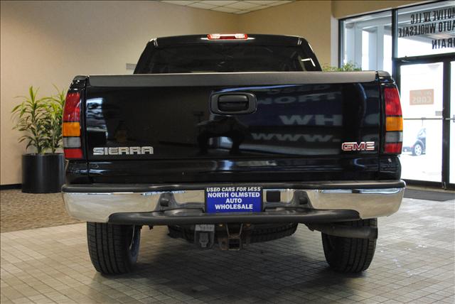 2006 GMC Sierra 2WD LX AT