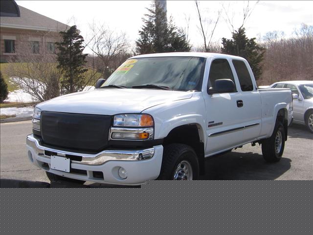 2006 GMC Sierra EX - Clean Carfax