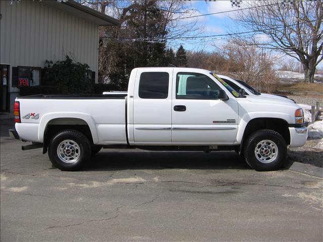 2006 GMC Sierra EX - Clean Carfax