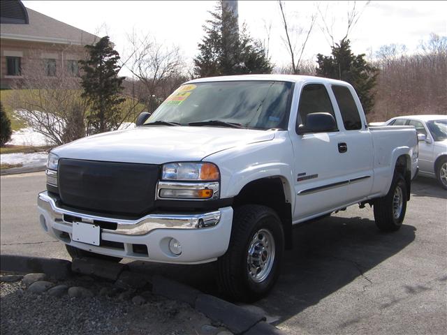 2006 GMC Sierra EX - Clean Carfax