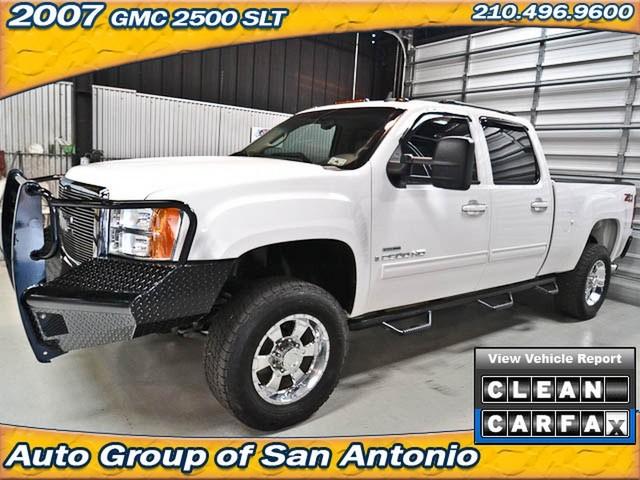 2007 GMC Sierra Z71 4-doors 4dr 1500 4WD