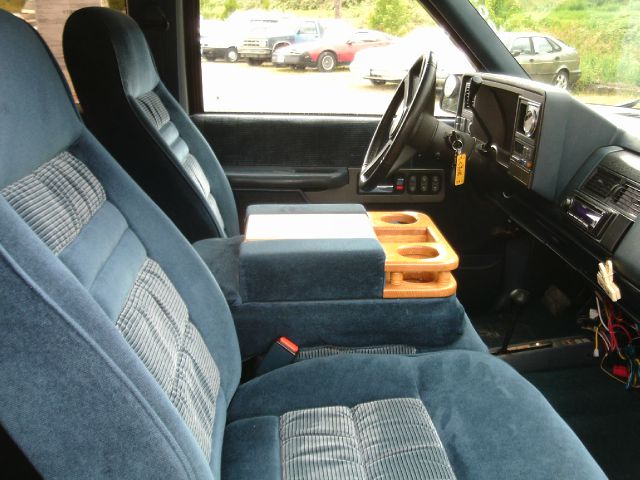 1992 GMC Sierra 1500 Denali Pickup 4D 6 1/2 Ft