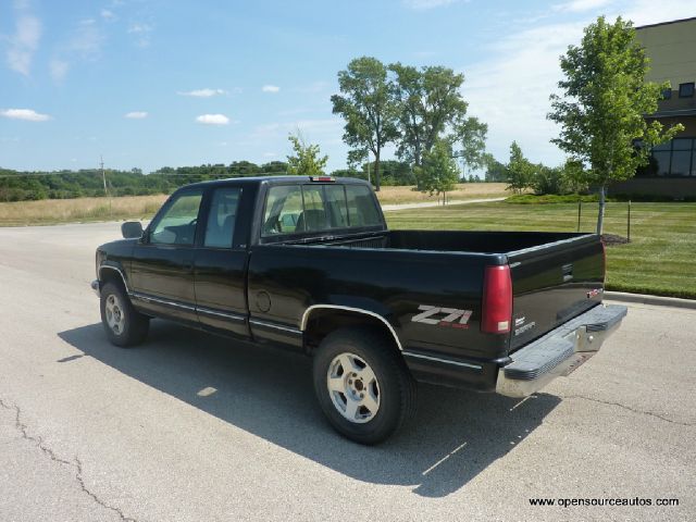 1994 GMC Sierra 1500 289 Engine AUTO Power Steering, TOP, Brakes