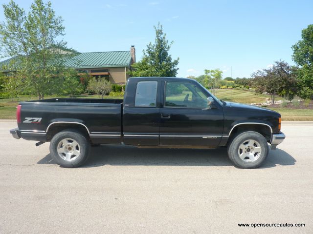 1994 GMC Sierra 1500 289 Engine AUTO Power Steering, TOP, Brakes