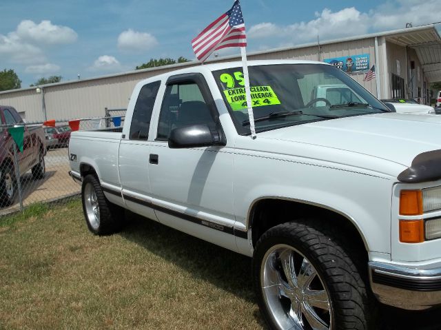 1995 GMC Sierra 1500 Denali Pickup 4D 6 1/2 Ft