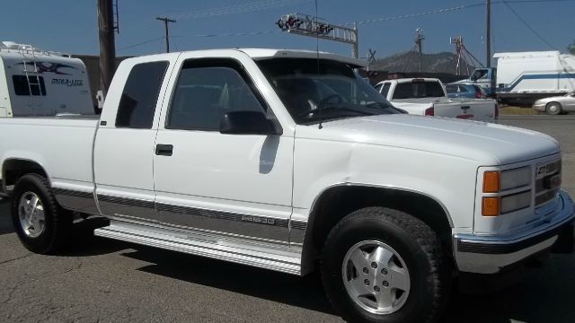 1995 GMC Sierra 1500 Denali Pickup 4D 6 1/2 Ft