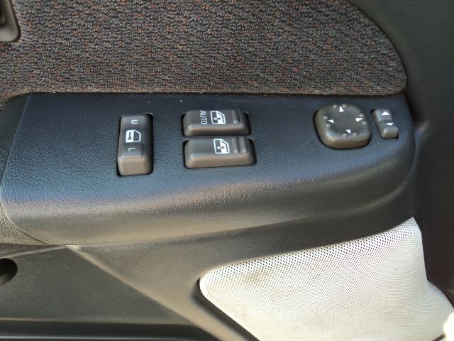 1999 GMC Sierra 1500 Sport Sedan 2.0T