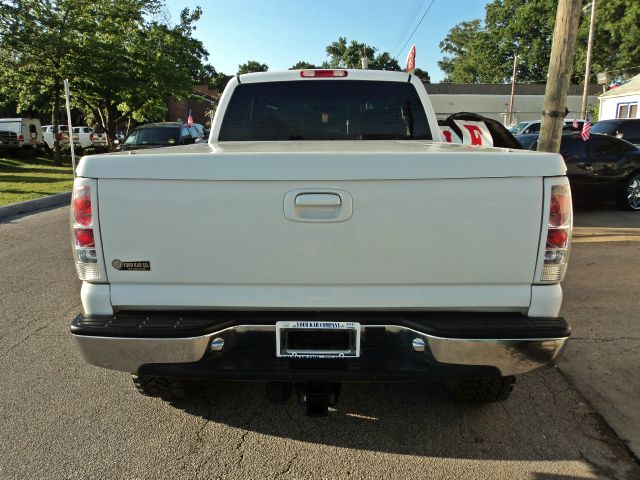 1999 GMC Sierra 1500 Sport Sedan 2.0T