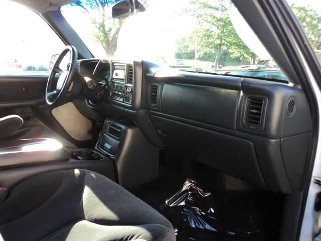 1999 GMC Sierra 1500 Sport Sedan 2.0T