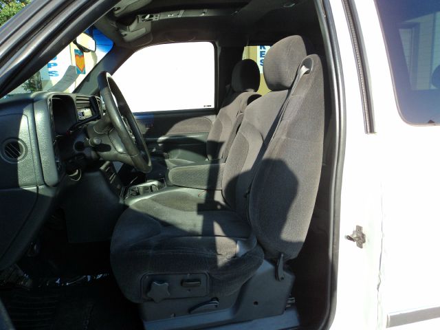 1999 GMC Sierra 1500 Sport Sedan 2.0T