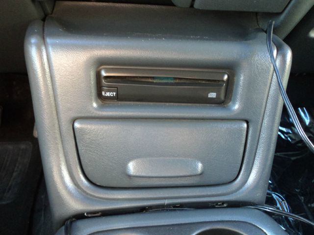 1999 GMC Sierra 1500 Sport Sedan 2.0T