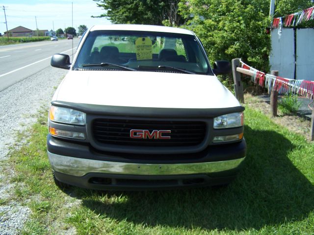 1999 GMC Sierra 1500 2003 Nissan Touring