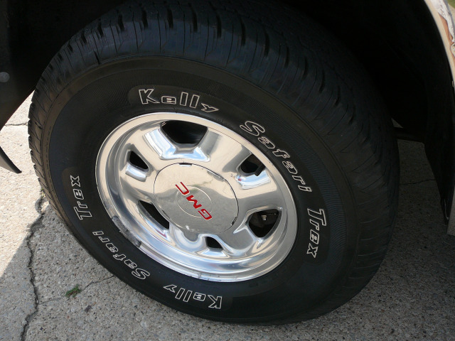 2000 GMC Sierra 1500 Adventure 4X4