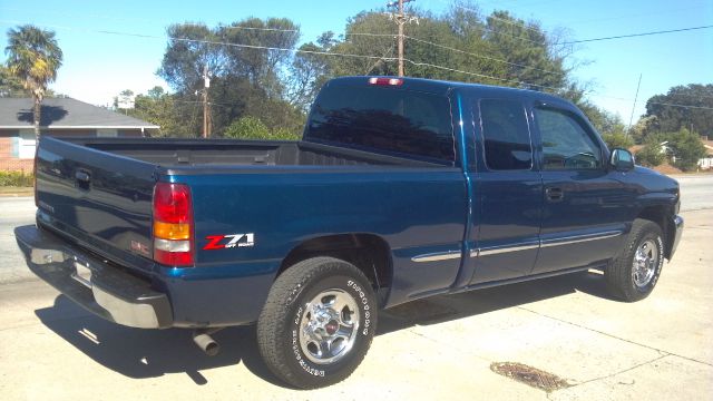 2001 GMC Sierra 1500 Standard 4X4 Hardtop