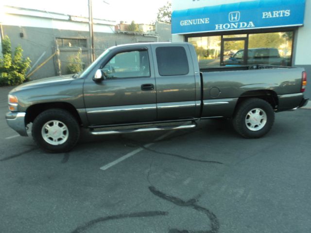2001 GMC Sierra 1500 Standard 4X4 Hardtop