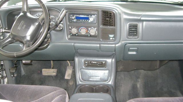 2001 GMC Sierra 1500 Dually 3500 Club Coupe