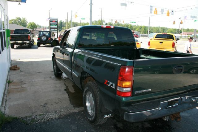 2001 GMC Sierra 1500 Standard 4X4 Hardtop