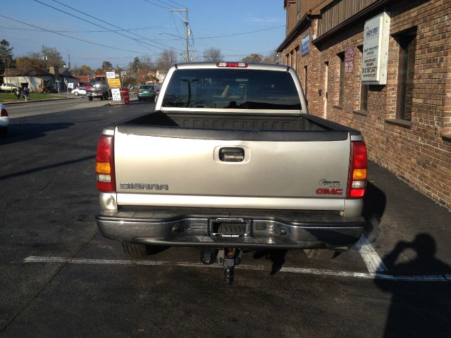 2002 GMC Sierra 1500 Standard 4X4 Hardtop