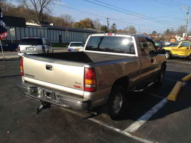 2002 GMC Sierra 1500 Standard 4X4 Hardtop