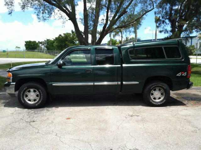 2002 GMC Sierra 1500 Standard 4X4 Hardtop