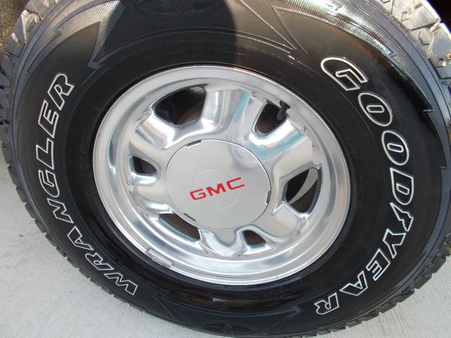 2002 GMC Sierra 1500 Standard 4X4 Hardtop