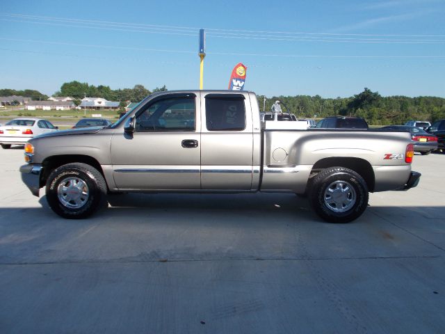 2002 GMC Sierra 1500 Standard 4X4 Hardtop
