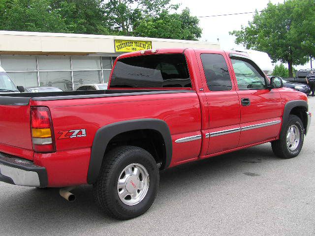 2002 GMC Sierra 1500 Standard 4X4 Hardtop