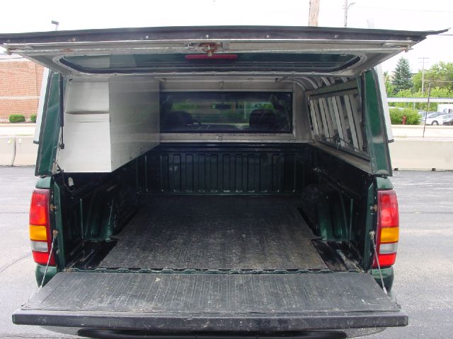 2002 GMC Sierra 1500 Standard 4X4 Hardtop