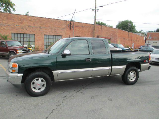 2002 GMC Sierra 1500 Standard 4X4 Hardtop