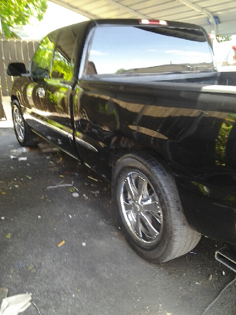 2002 GMC Sierra 1500 Lsall Wheeldrive