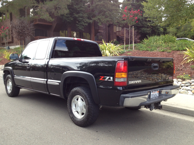 2002 GMC Sierra 1500 4DR SUV AT