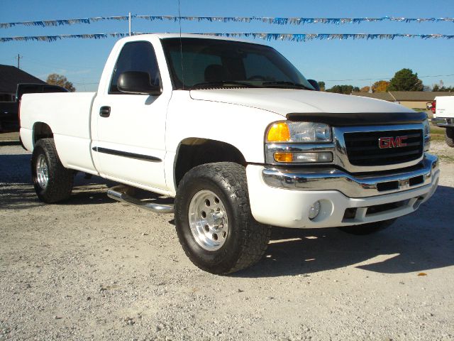 2003 GMC Sierra 1500 FWD 4dr Limited