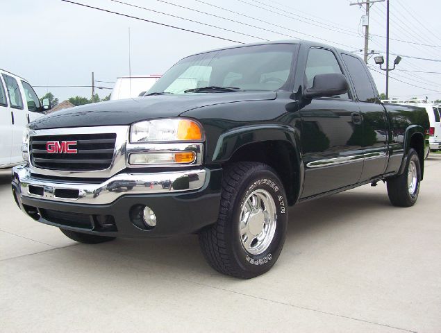 2003 GMC Sierra 1500 Standard 4X4 Hardtop