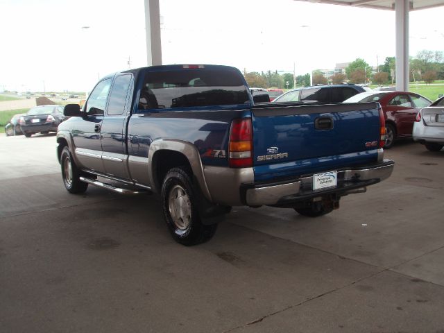 2003 GMC Sierra 1500 Dually 3500 Club Coupe