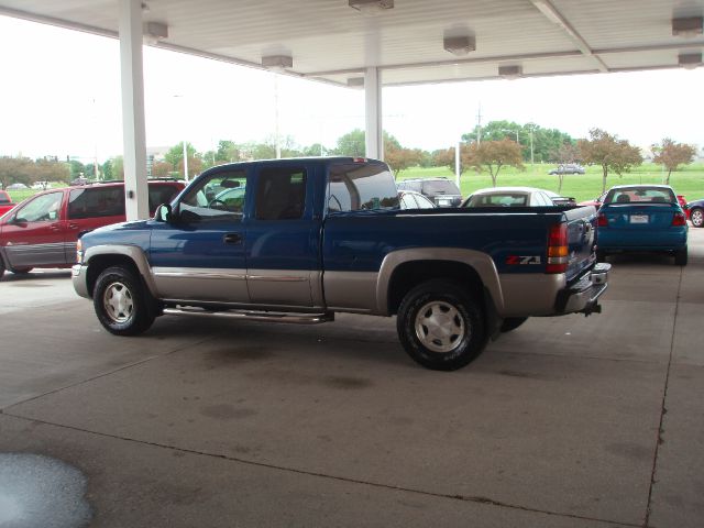 2003 GMC Sierra 1500 Dually 3500 Club Coupe