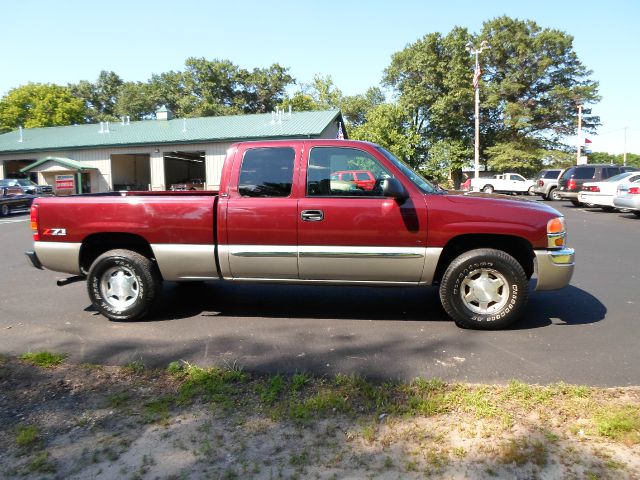 2003 GMC Sierra 1500 Standard 4X4 Hardtop