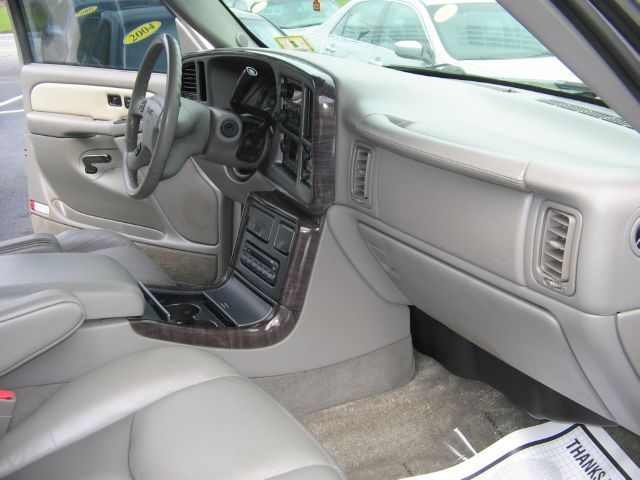 2003 GMC Sierra 1500 LE Sedan