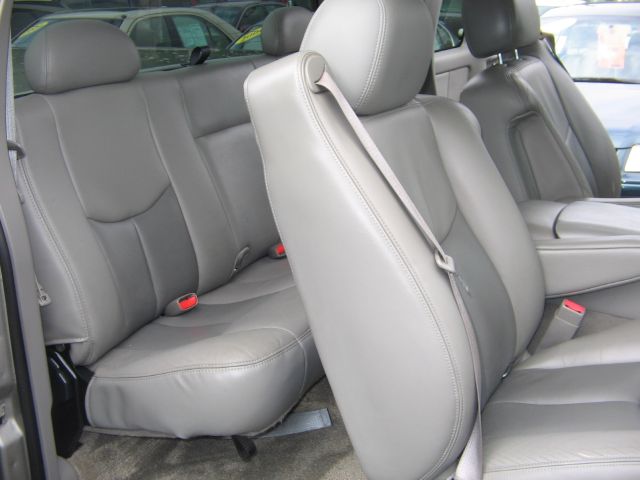 2003 GMC Sierra 1500 LE Sedan