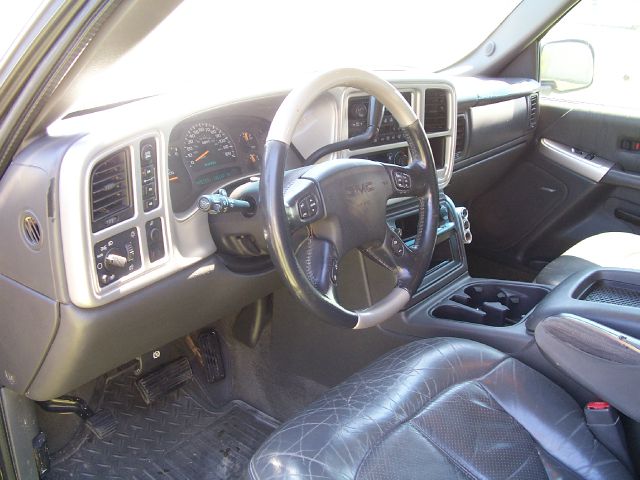 2003 GMC Sierra 1500 Sedan Sport S Navigation